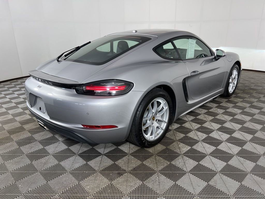 Used 2019 Porsche 718 Cayman RWD image 13