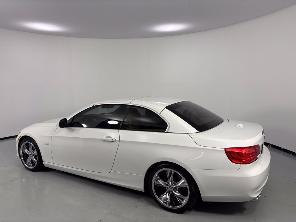 Used 2013 BMW 328i Convertible RWD image 26