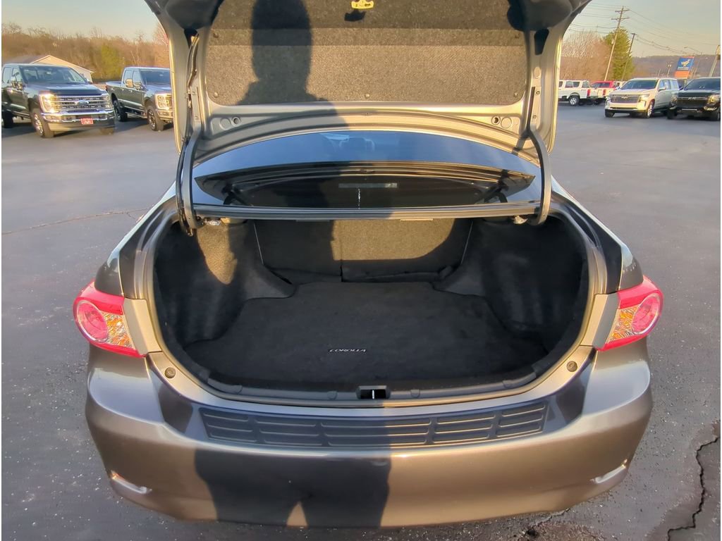 Used 2013 Toyota Corolla LE image 20