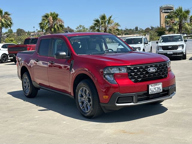 Used 2025 Ford Maverick XLT w/ Equipment Group 302A AWD/4WD image 3