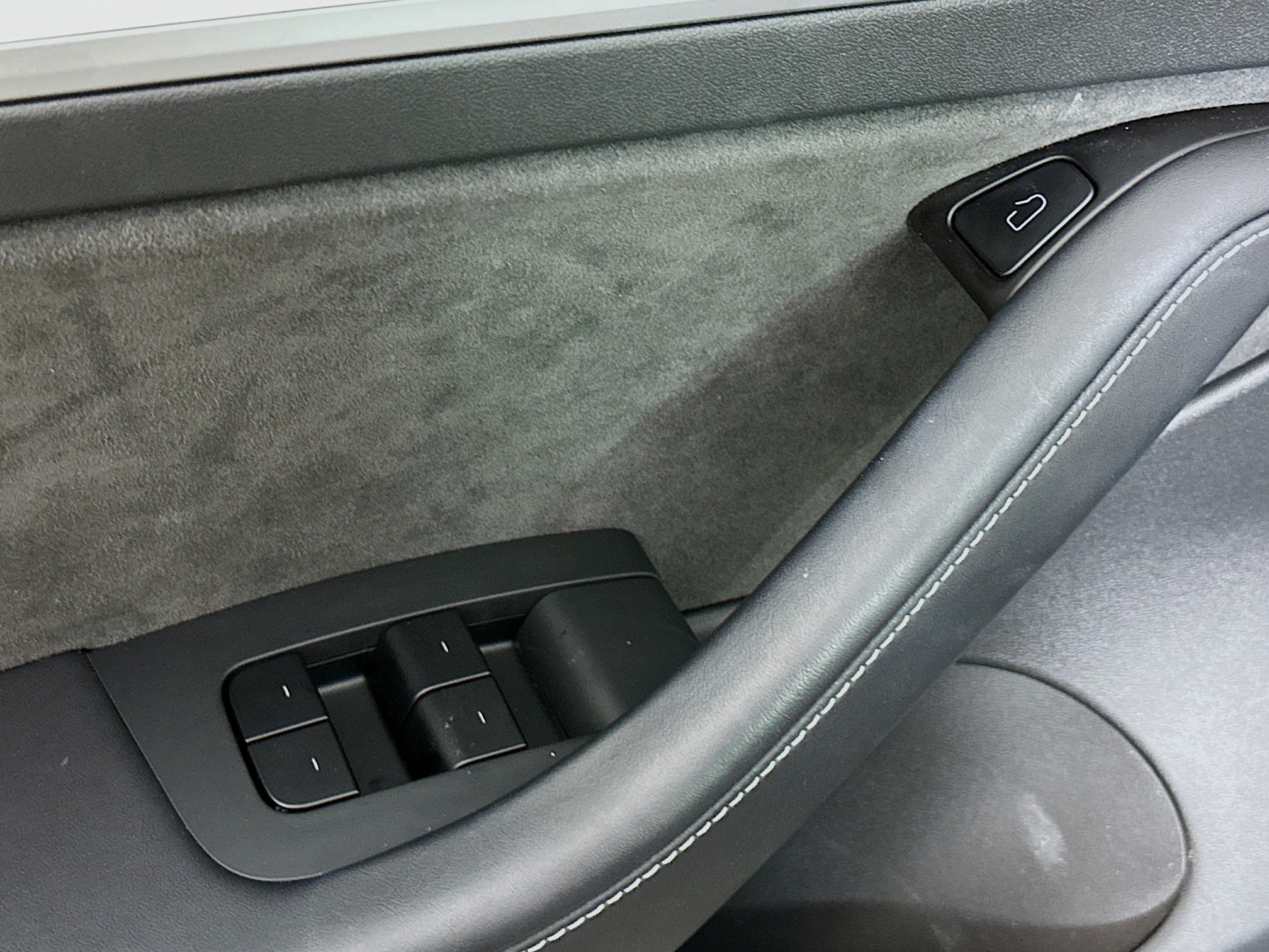 Used 2023 Tesla Model 3 Standard Range RWD image 15