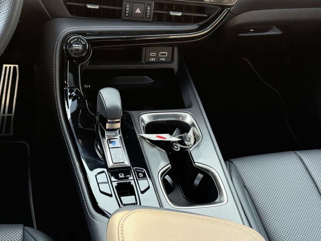 Used 2024 Lexus NX 350 F Sport AWD/4WD image 19