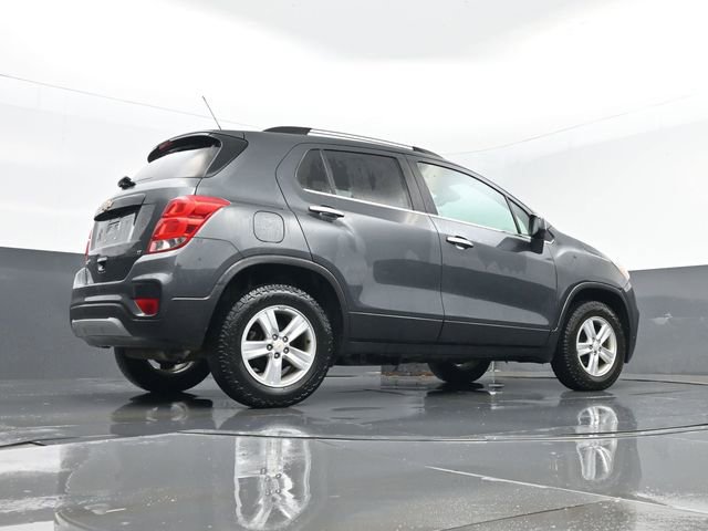 Used 2017 Chevrolet Trax LT w/ LT Convenience Package image 23