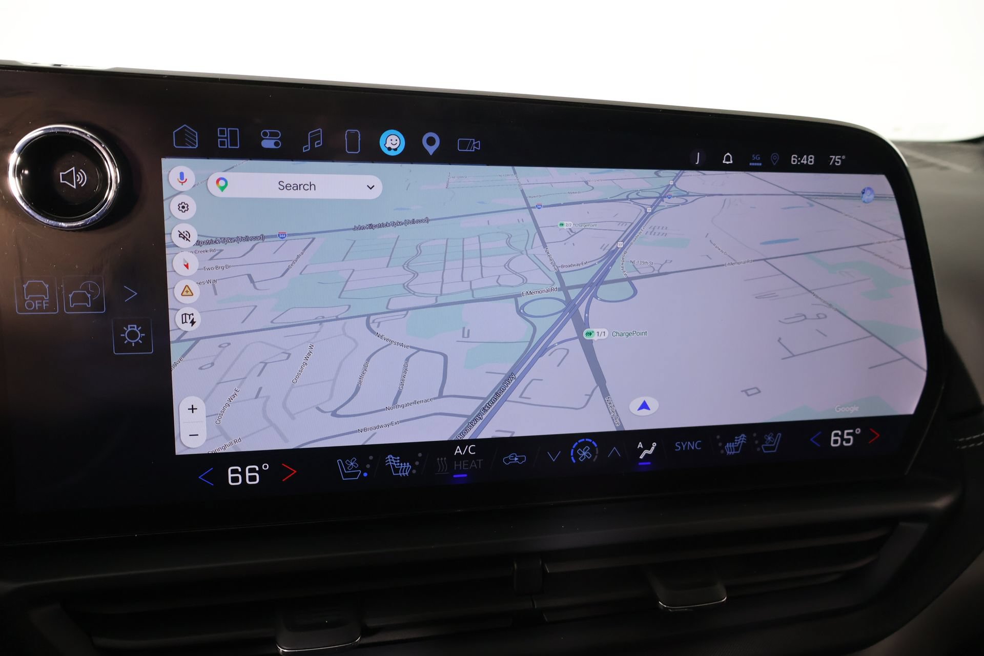 Used 2025 Chevrolet Silverado EV LT AWD/4WD image 7