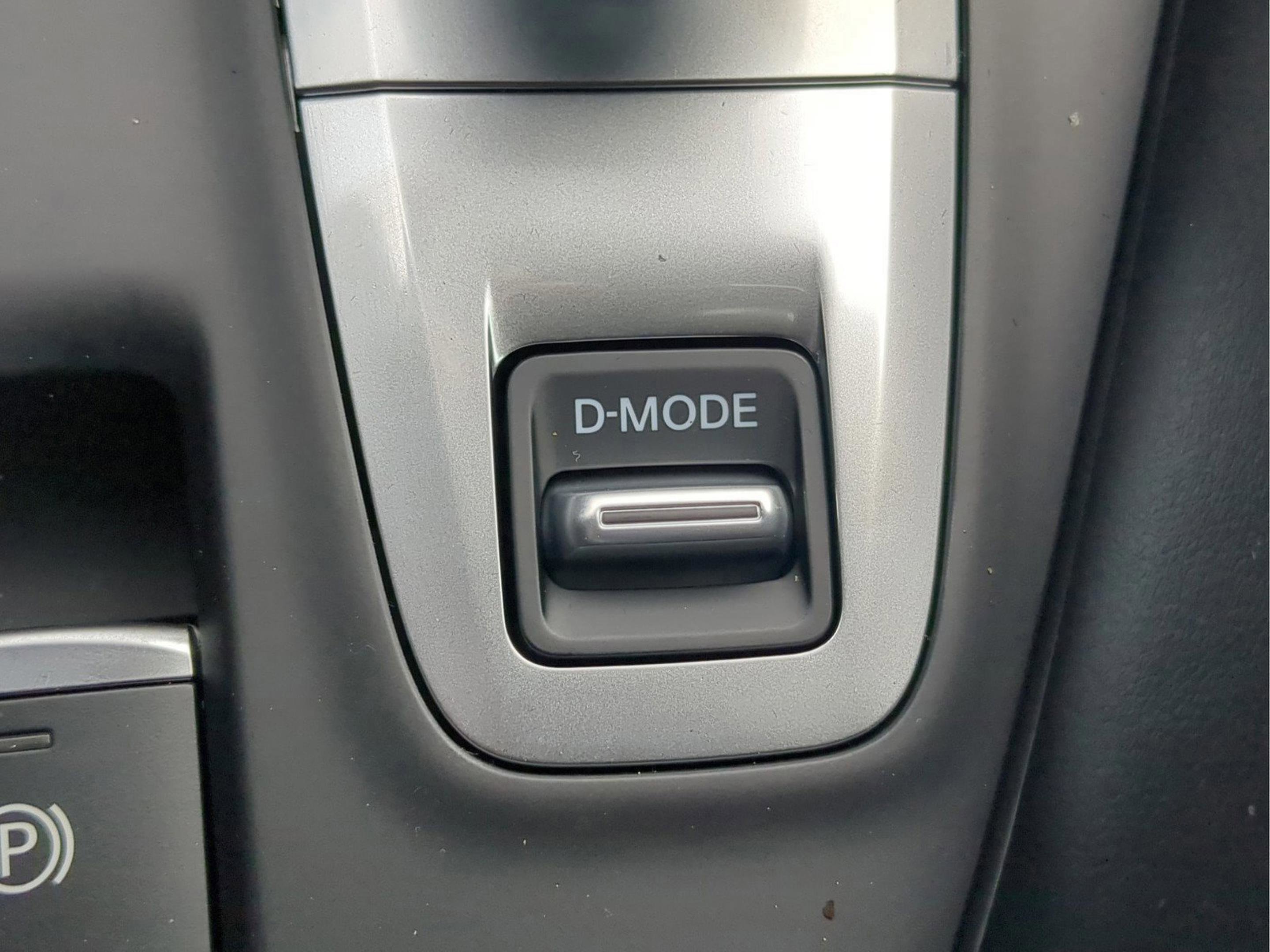 Certified 2025 INFINITI QX55 Luxe w/ Cargo Package image 28