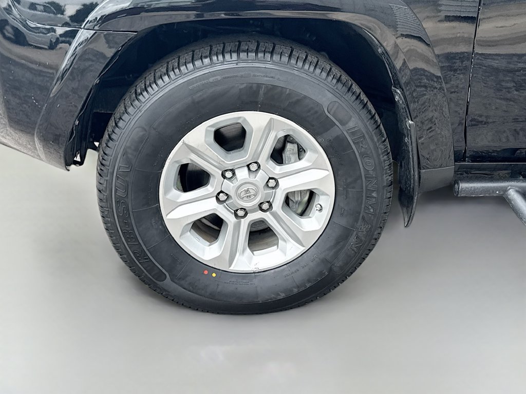 Used 2019 Toyota 4Runner SR5 Premium RWD image 31