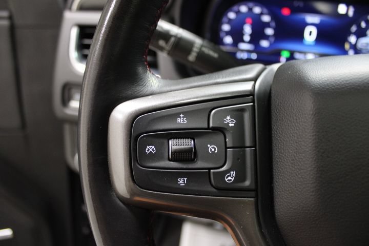 Used 2022 Chevrolet Suburban RST w/ Luxury Package AWD/4WD image 39