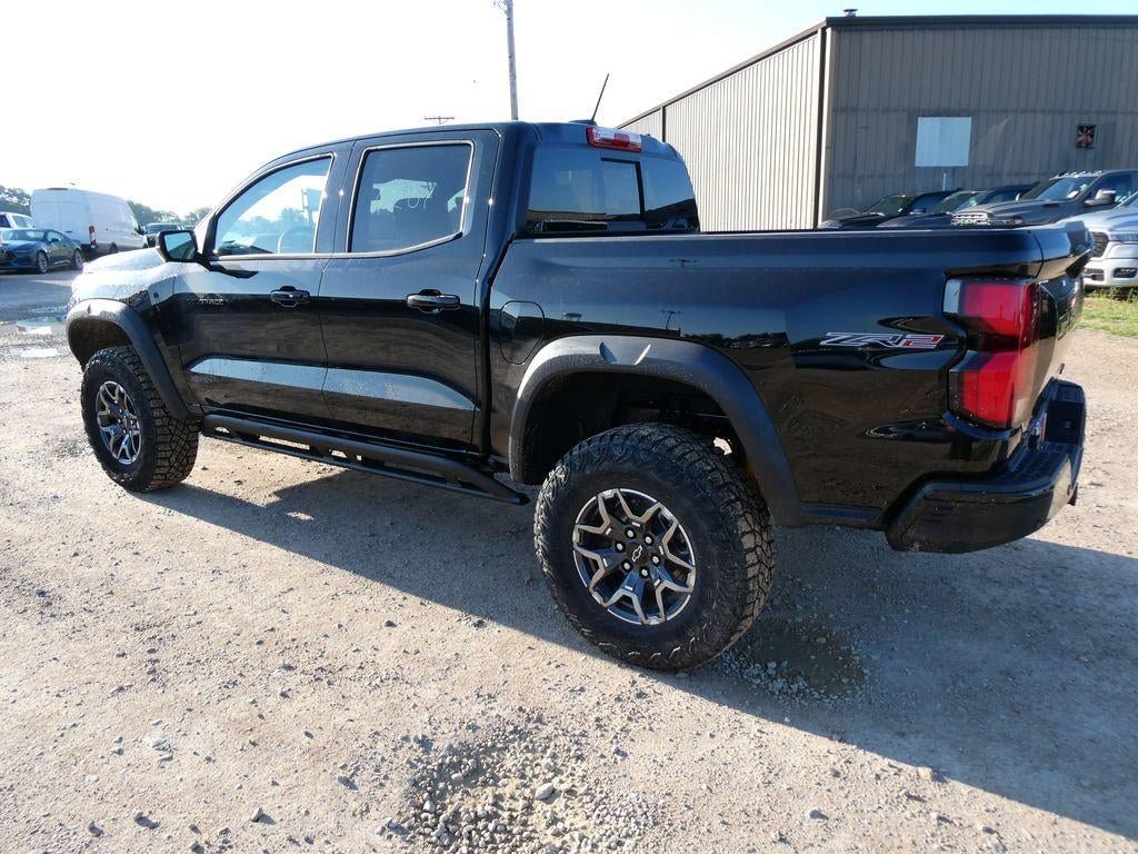 New 2026 Chevrolet Colorado ZR2 w/ Technology Package AWD/4WD image 6