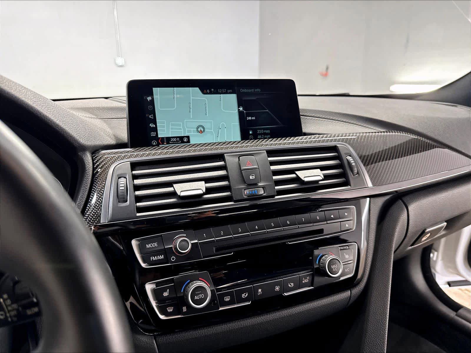 Used 2018 BMW M4 Coupe RWD image 9