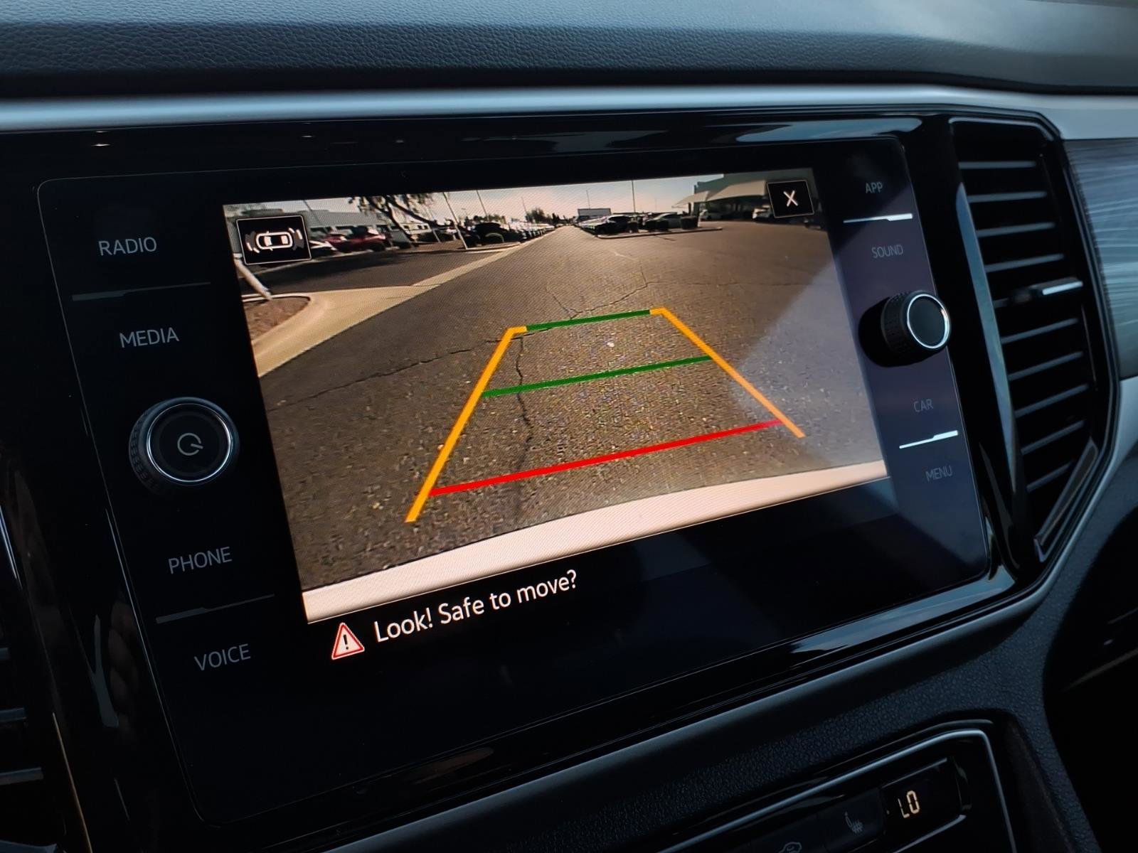 Certified 2022 Volkswagen Atlas Cross Sport SE w/ Black Wheel Package image 27