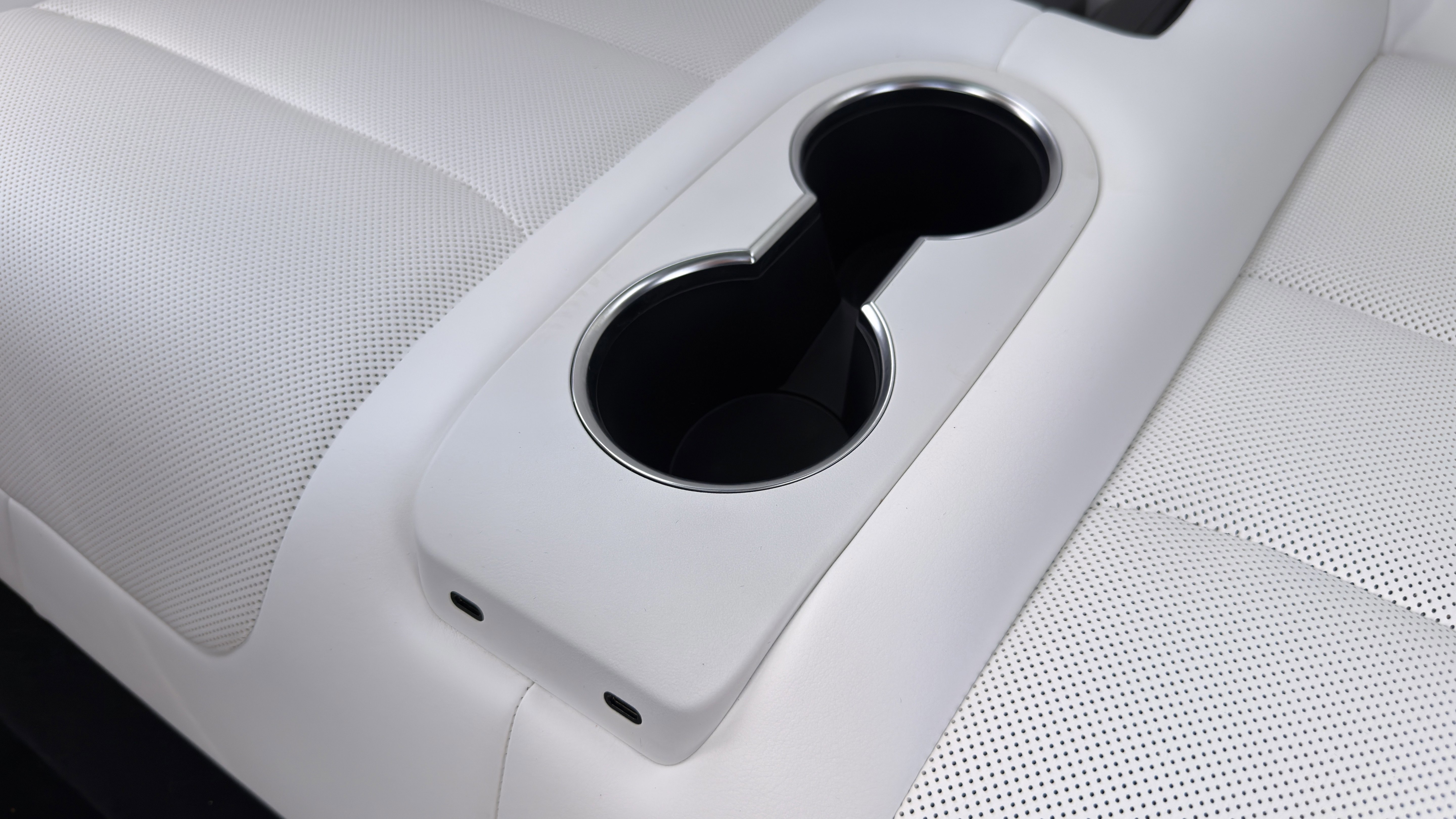 Used 2023 Tesla Model X image 32