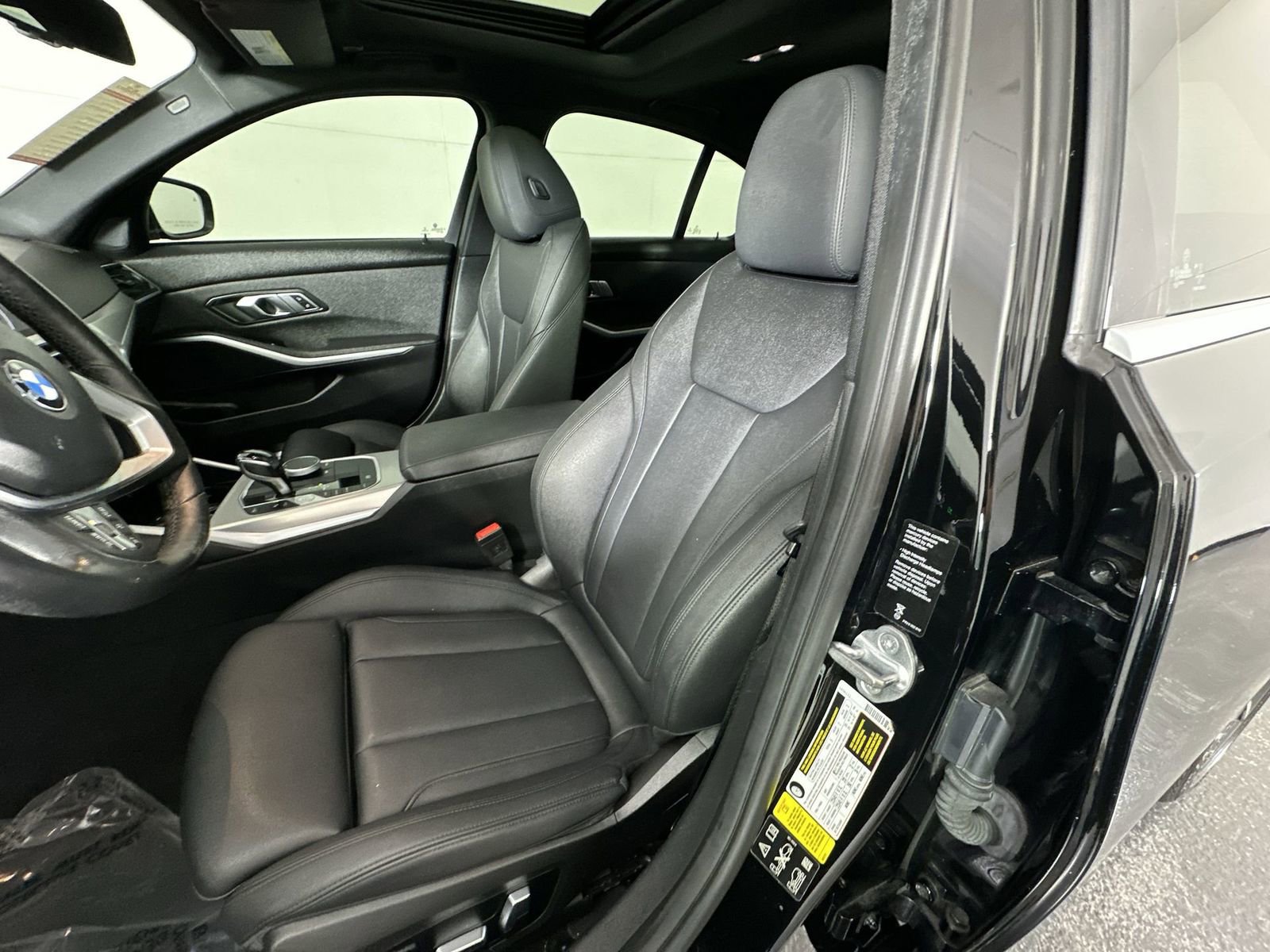 Used 2019 BMW 330i xDrive Sedan w/ Convenience Package image 11