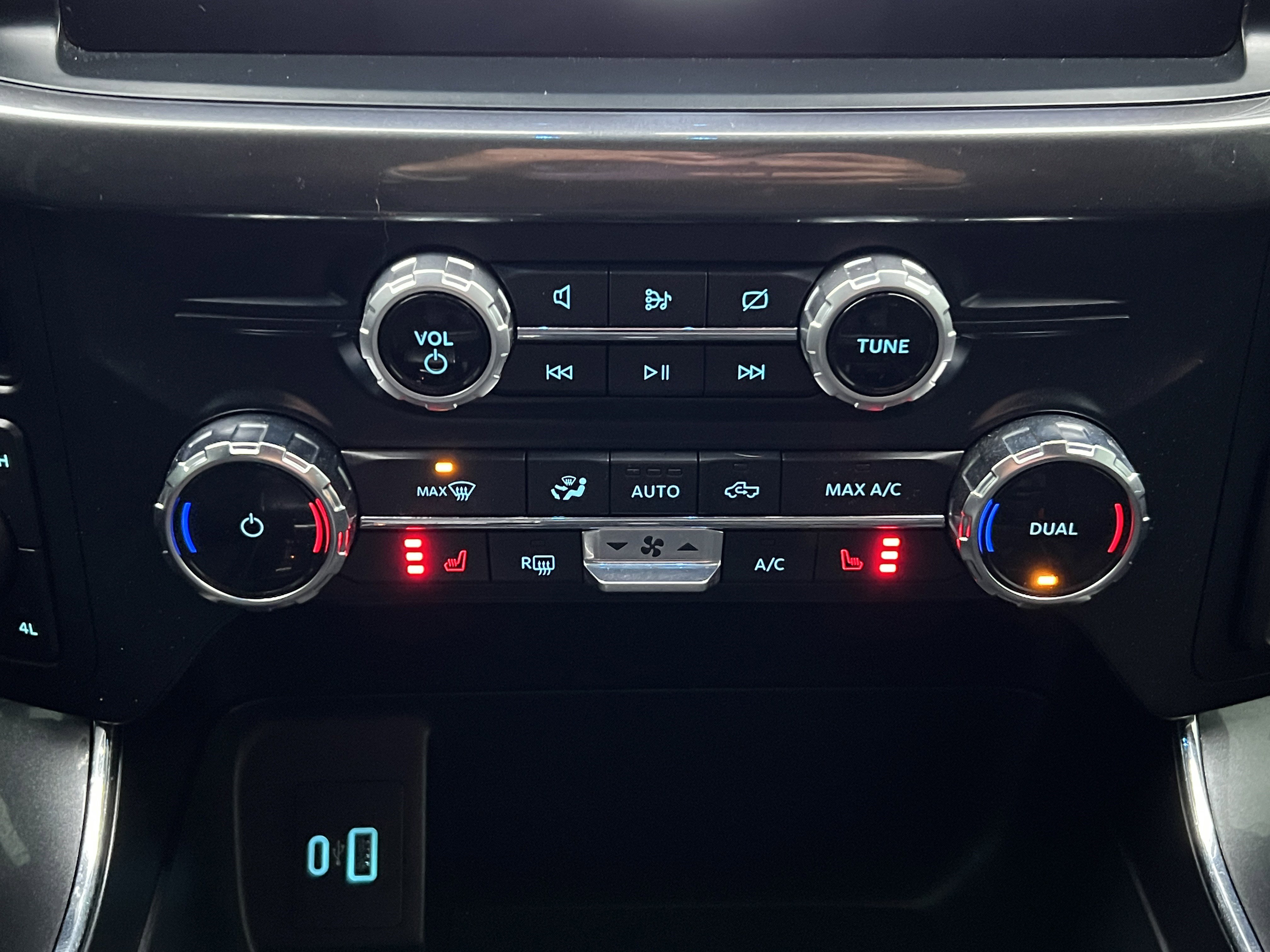 Used 2022 Ford F150 XLT w/ Equipment Group 302A High image 26