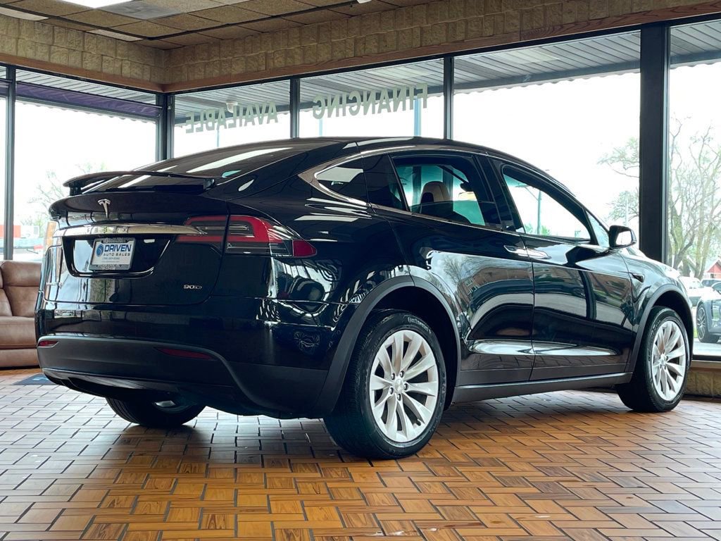 Used 2016 Tesla Model X 90D AWD/4WD image 10