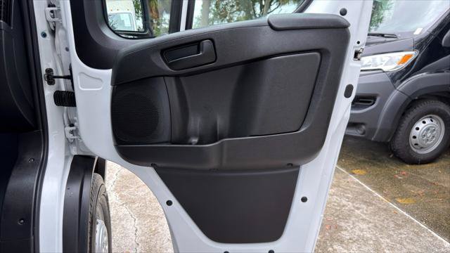 Used 2025 RAM ProMaster 2500 w/ U-Haul Equipment Group FWD image 18