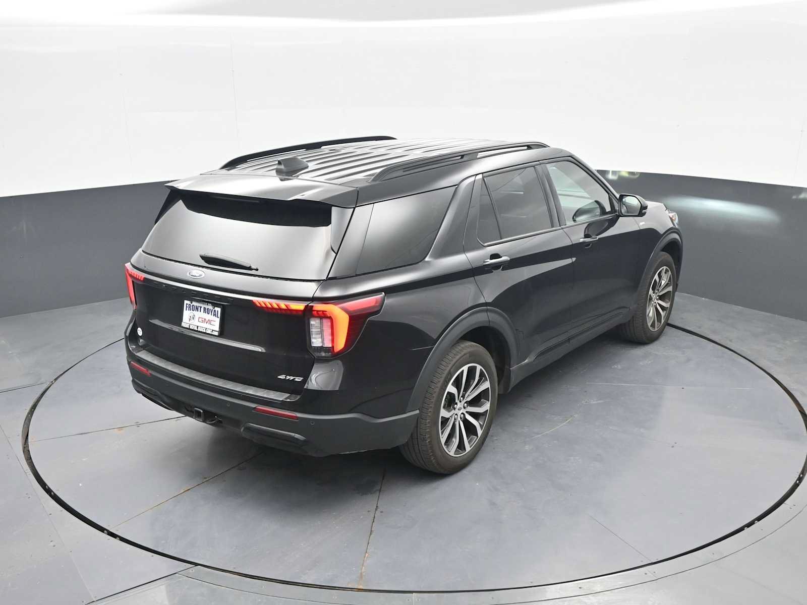 Used 2025 Ford Explorer ST-Line AWD/4WD image 92
