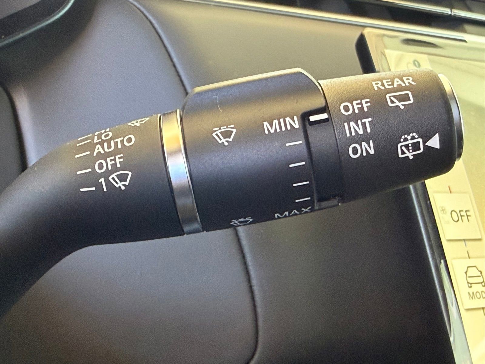 New 2026 Land Rover Range Rover Sport Dynamic SE image 14