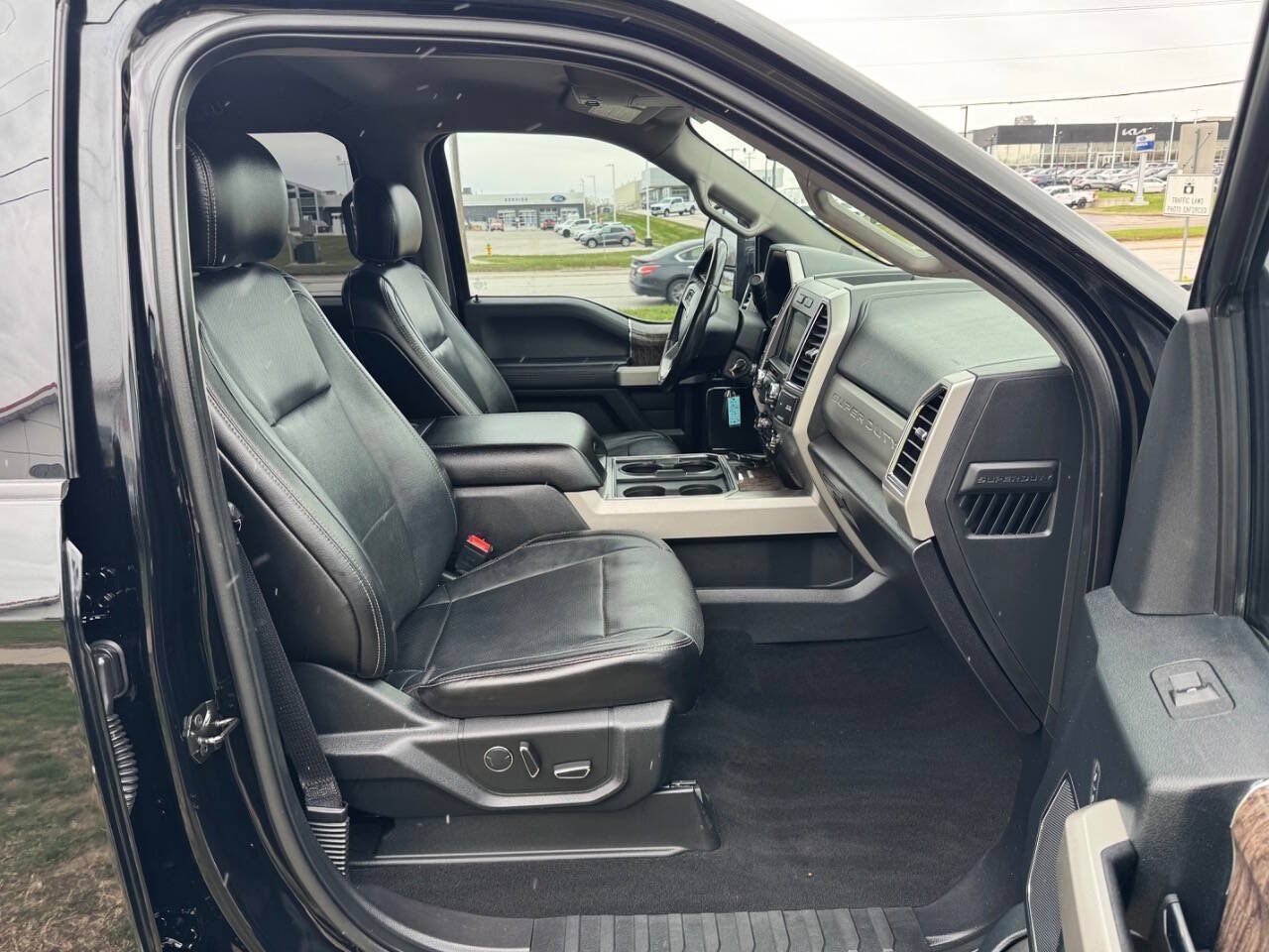 Used 2018 Ford F250 Lariat w/ Chrome Package AWD/4WD image 14