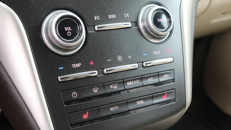 Used 2017 Lincoln MKC Select w/ Lincoln MKC Climate Package FWD image 17
