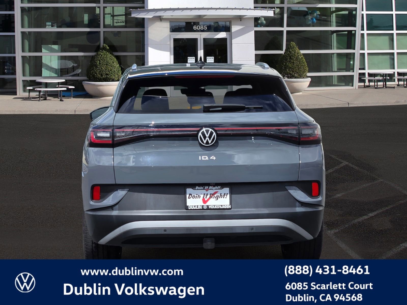 Used 2023 Volkswagen ID.4 Pro S Plus image 5