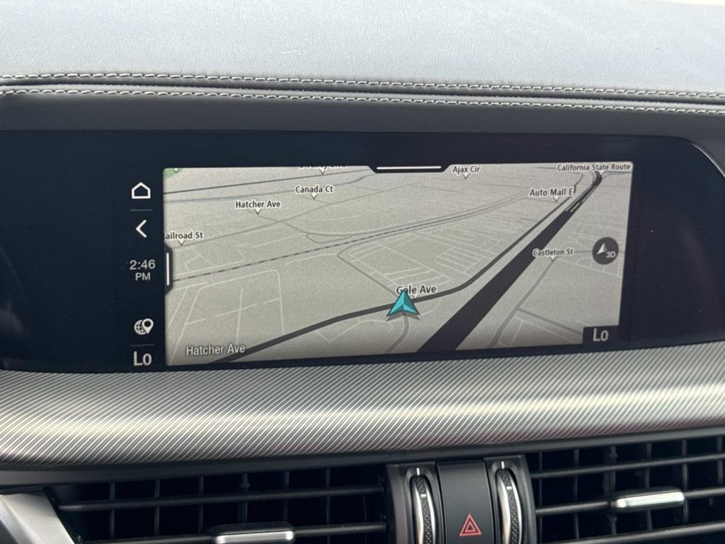 Used 2023 Alfa Romeo Stelvio Veloce image 10