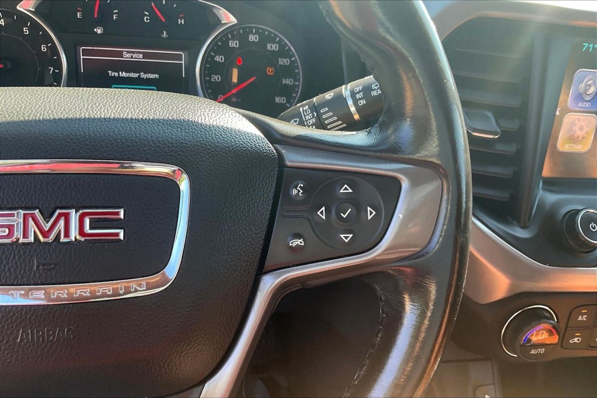 Used 2018 GMC Acadia SLT AWD/4WD image 12