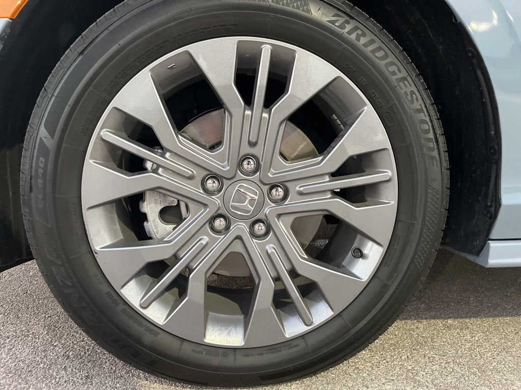 Certified 2026 Honda Odyssey Touring image 13