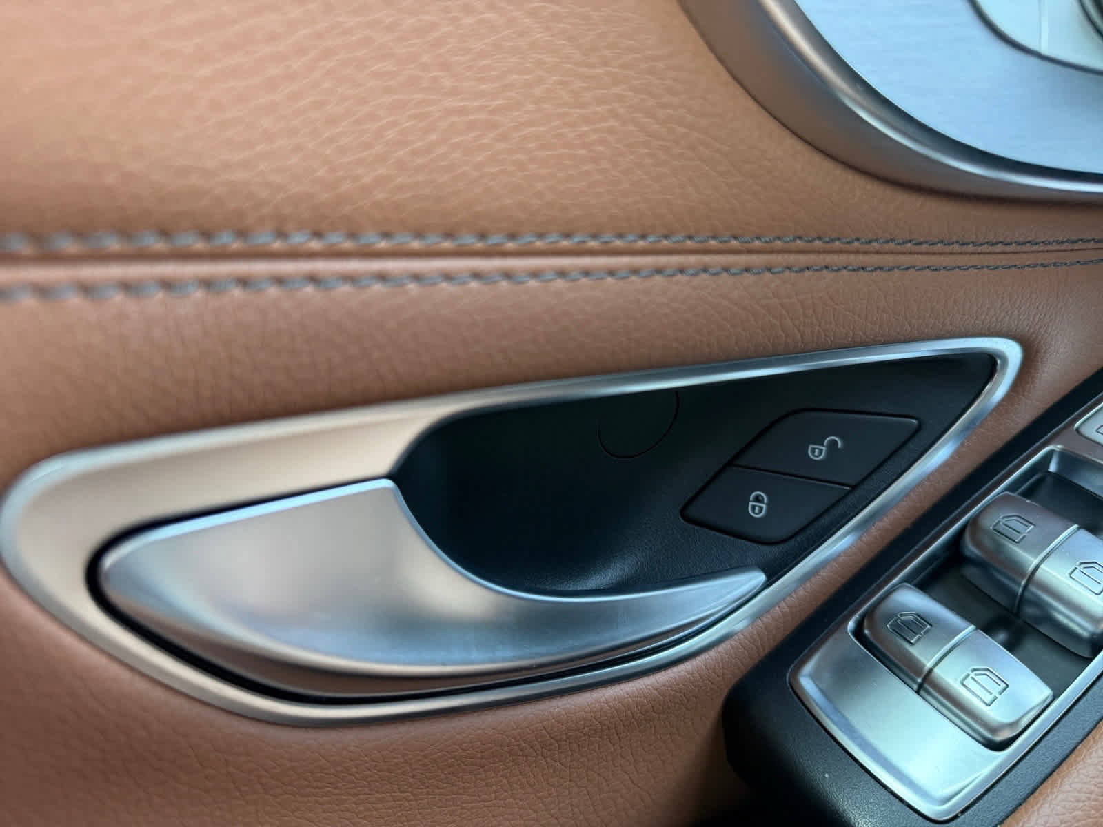 Used 2018 Mercedes-Benz C 300 4MATIC Cabriolet image 28