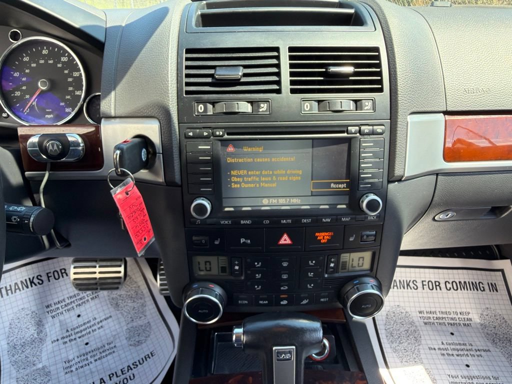 Used 2006 Volkswagen Touareg V10 TDI AWD/4WD image 31