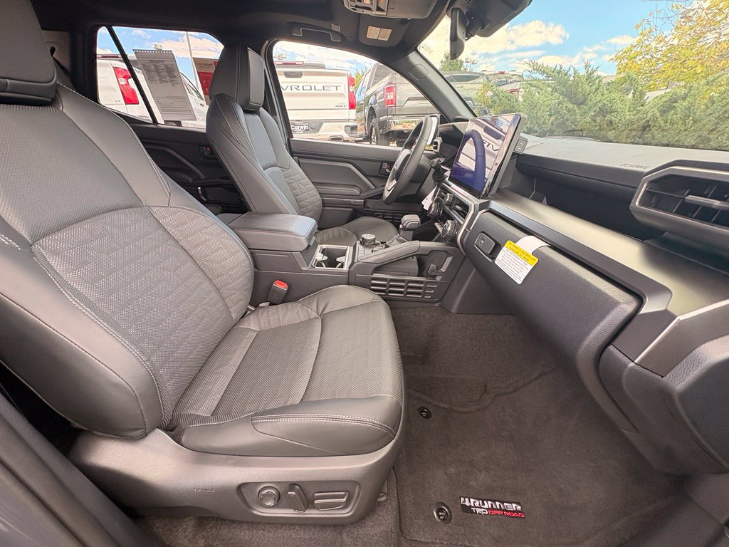 Used 2026 Toyota 4Runner TRD Off-Road Premium AWD/4WD image 31
