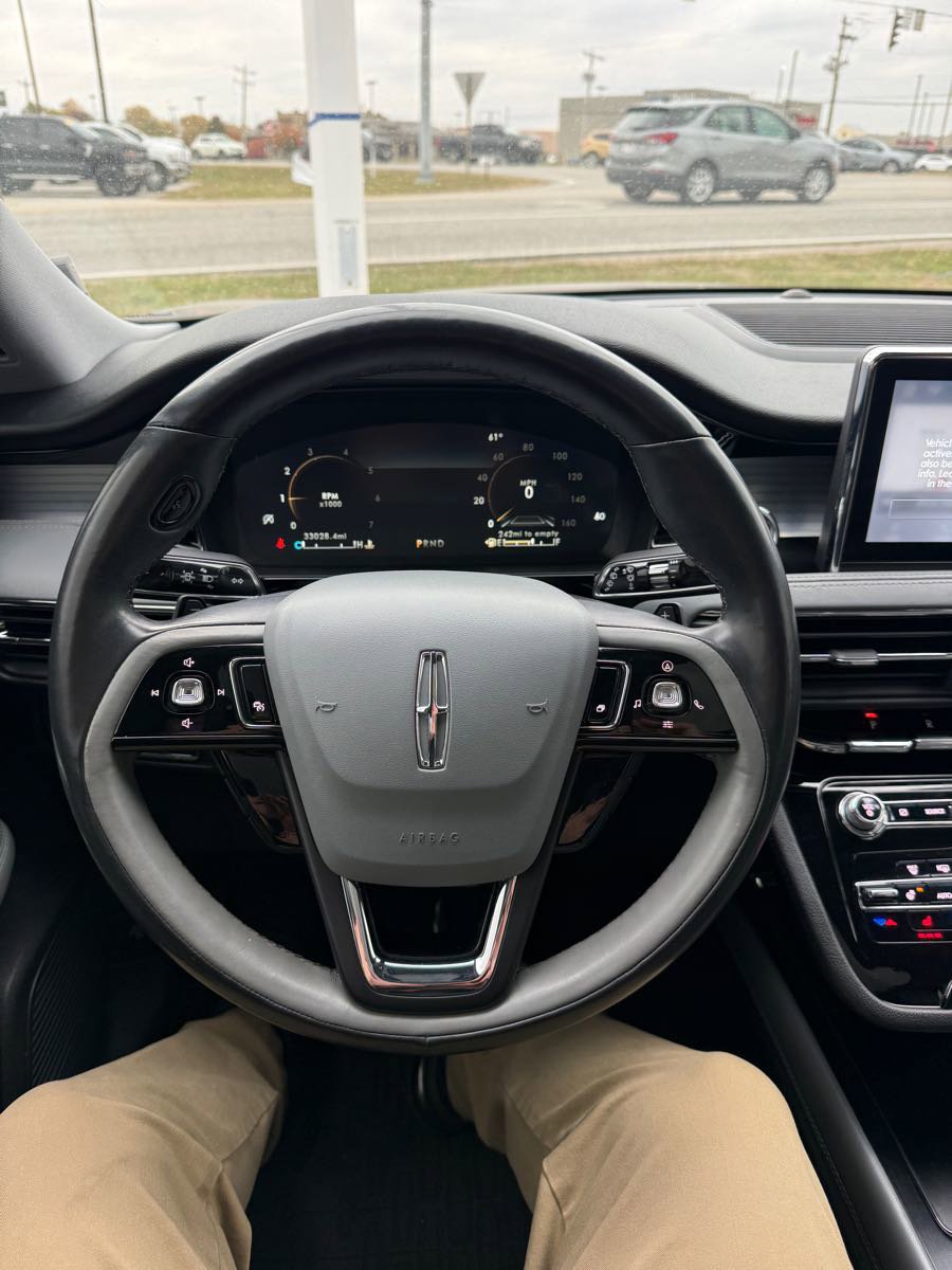 Used 2022 Lincoln Corsair Reserve w/ Equipment Group 201A image 13