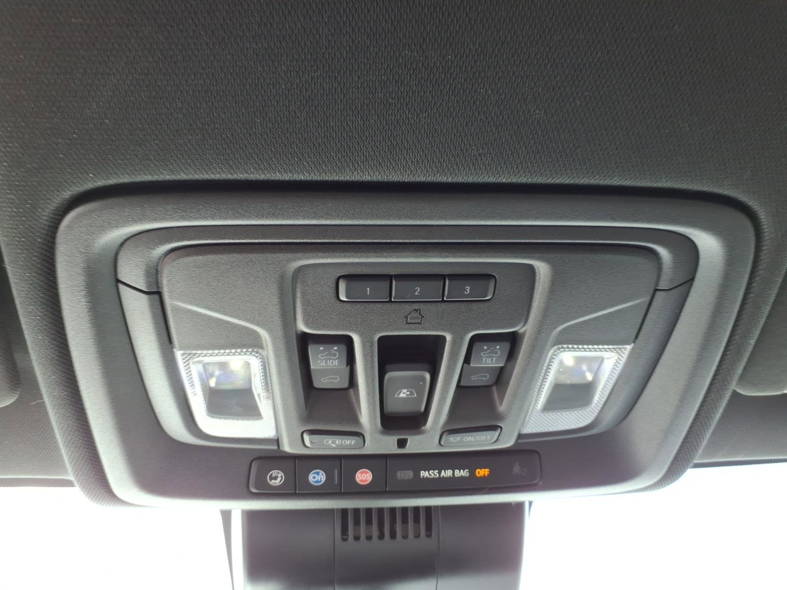 Used 2023 GMC Sierra 1500 AT4 w/ Technology Package image 18