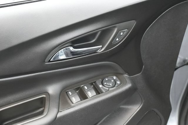 Used 2024 Chevrolet Equinox LT FWD image 12