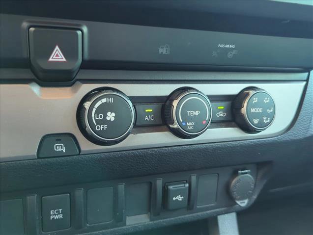 Used 2022 Toyota Tacoma SR w/ SR Convenience Package image 11