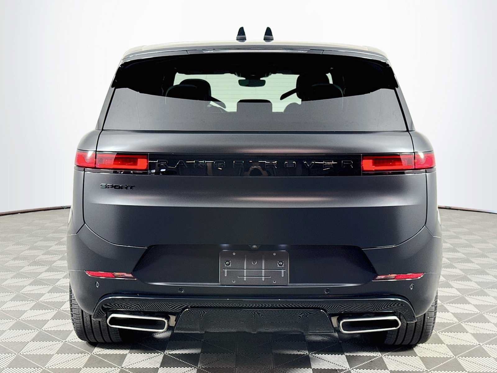 Used 2026 Land Rover Range Rover Sport Dynamic SE AWD/4WD image 6