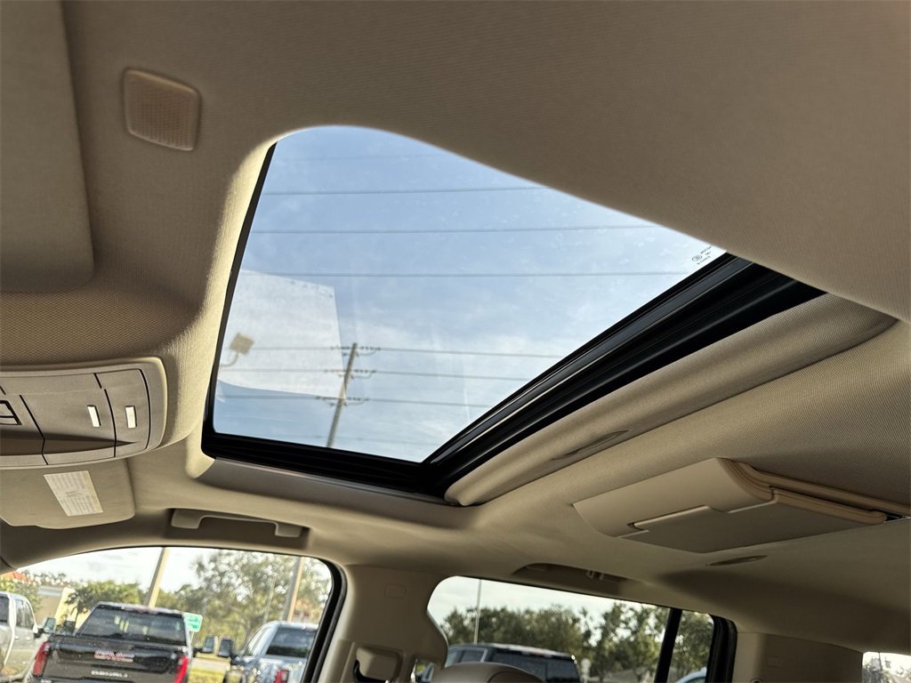 Certified 2018 GMC Yukon XL SLT w/ Premium Edition image 23