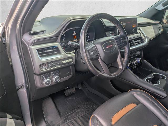 Used 2022 GMC Yukon XL AT4 w/ Technology Package AWD/4WD image 9
