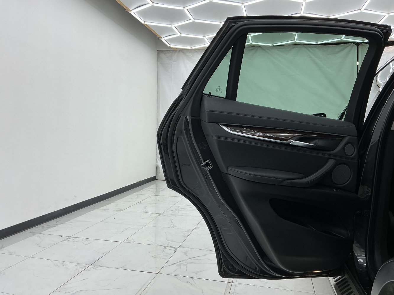 Used 2015 BMW X6 xDrive35i AWD/4WD image 25