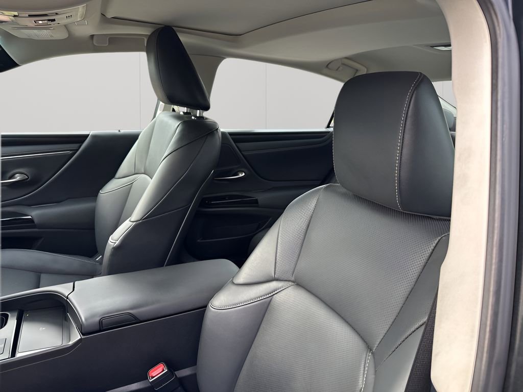 Used 2024 Lexus ES 350 w/ Premium Package image 27