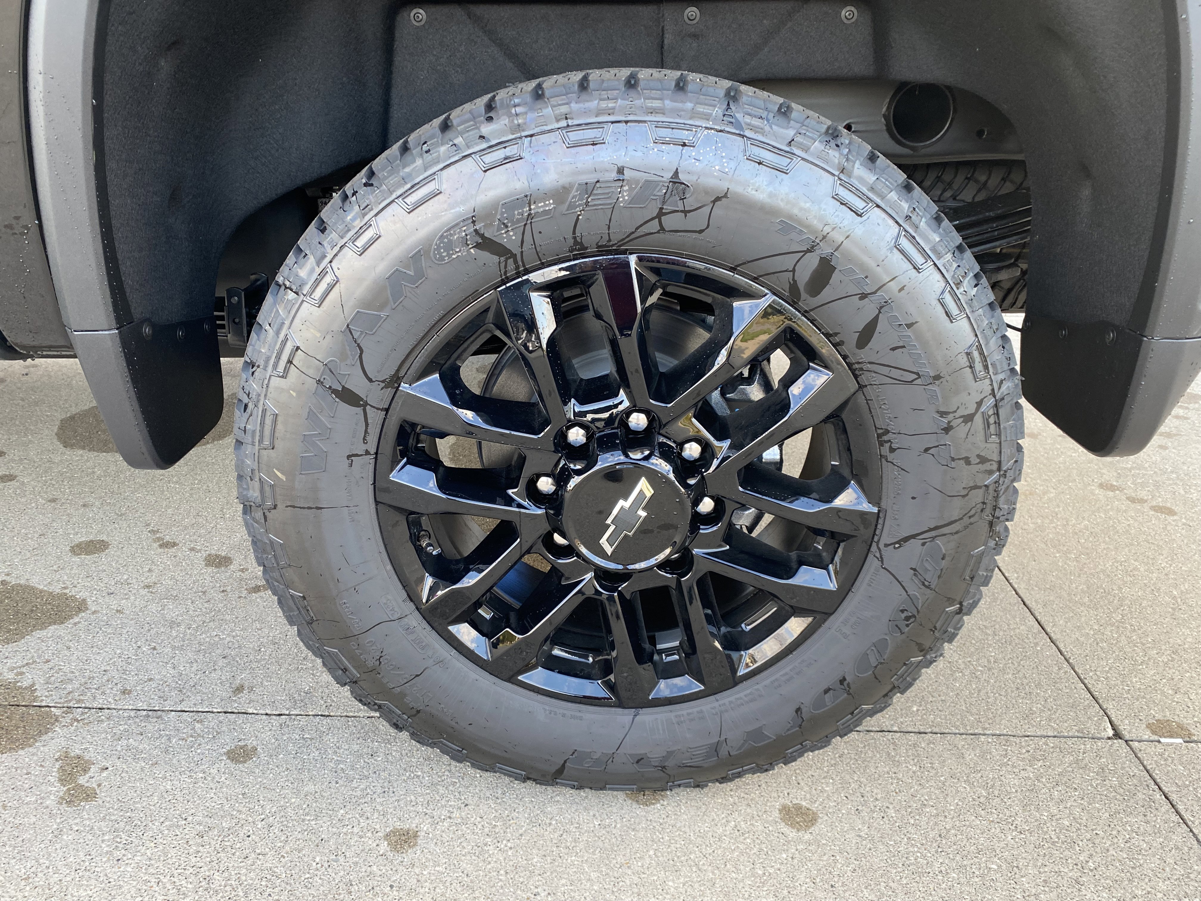 New 2026 Chevrolet Silverado 2500 High Country w/ Midnight Edition image 28