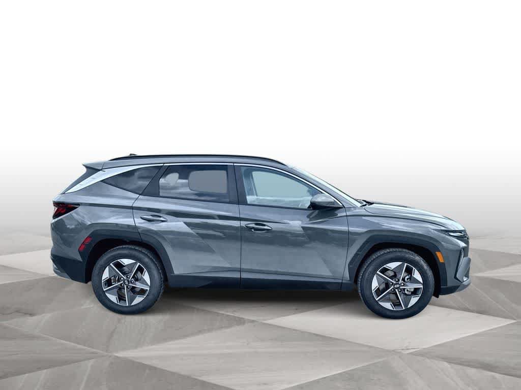 New 2026 Hyundai Tucson SEL FWD image 2