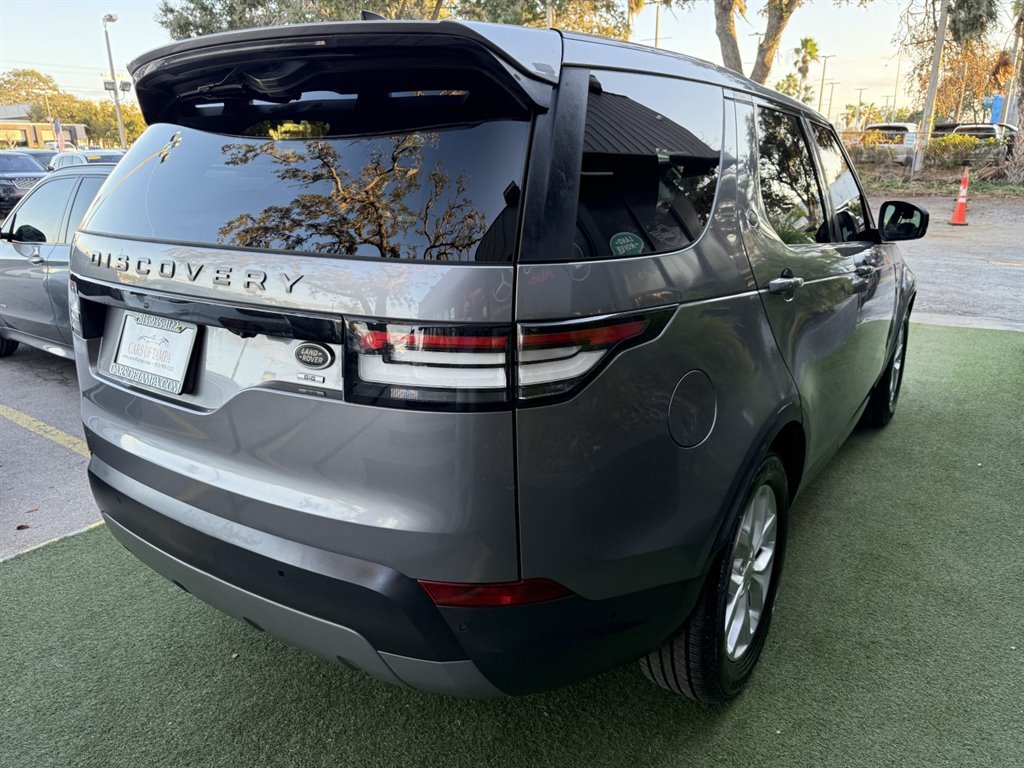 Used 2020 Land Rover Discovery SE AWD/4WD image 6