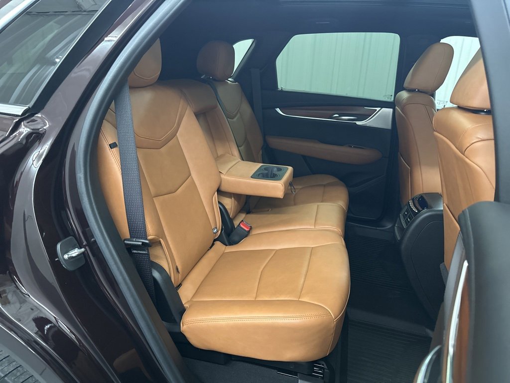 Used 2021 Cadillac XT5 Premium Luxury image 37
