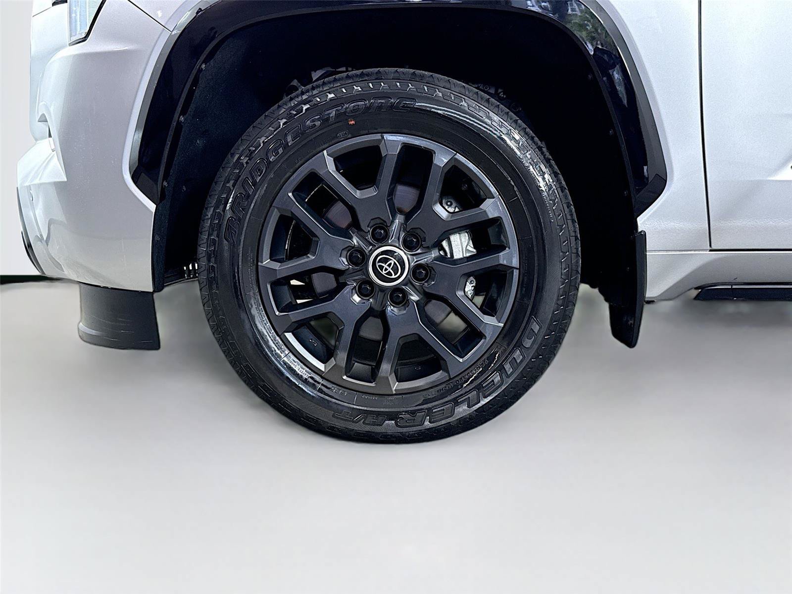 Used 2024 Toyota Sequoia Platinum AWD/4WD image 34