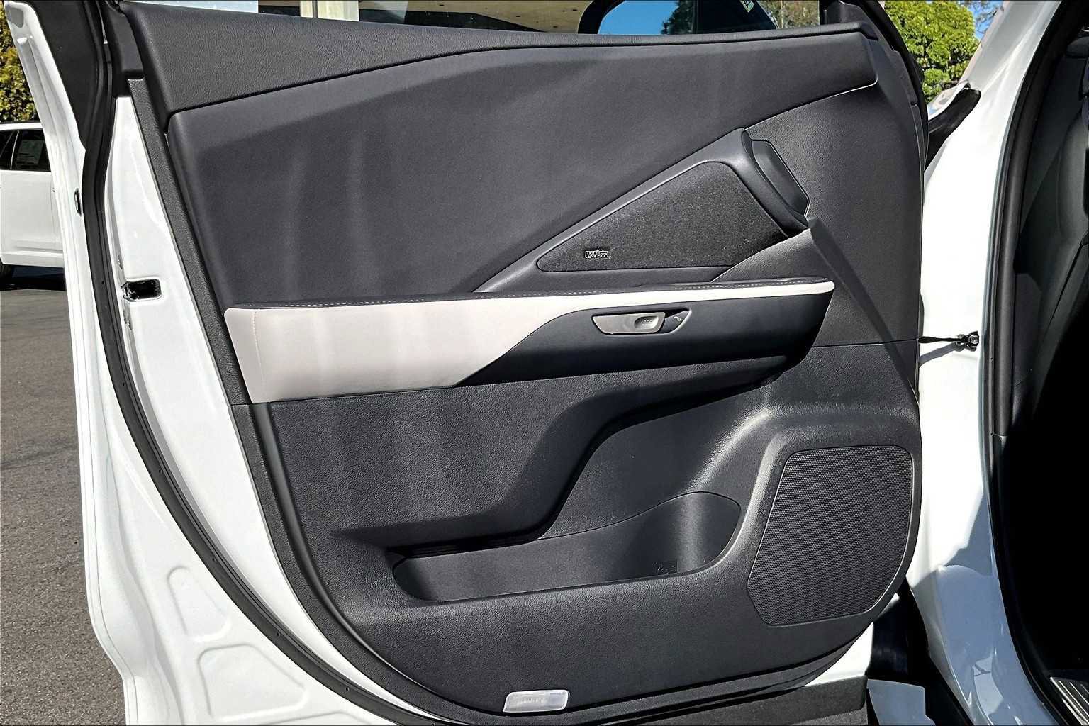 New 2026 Lexus TX 500h AWD image 16
