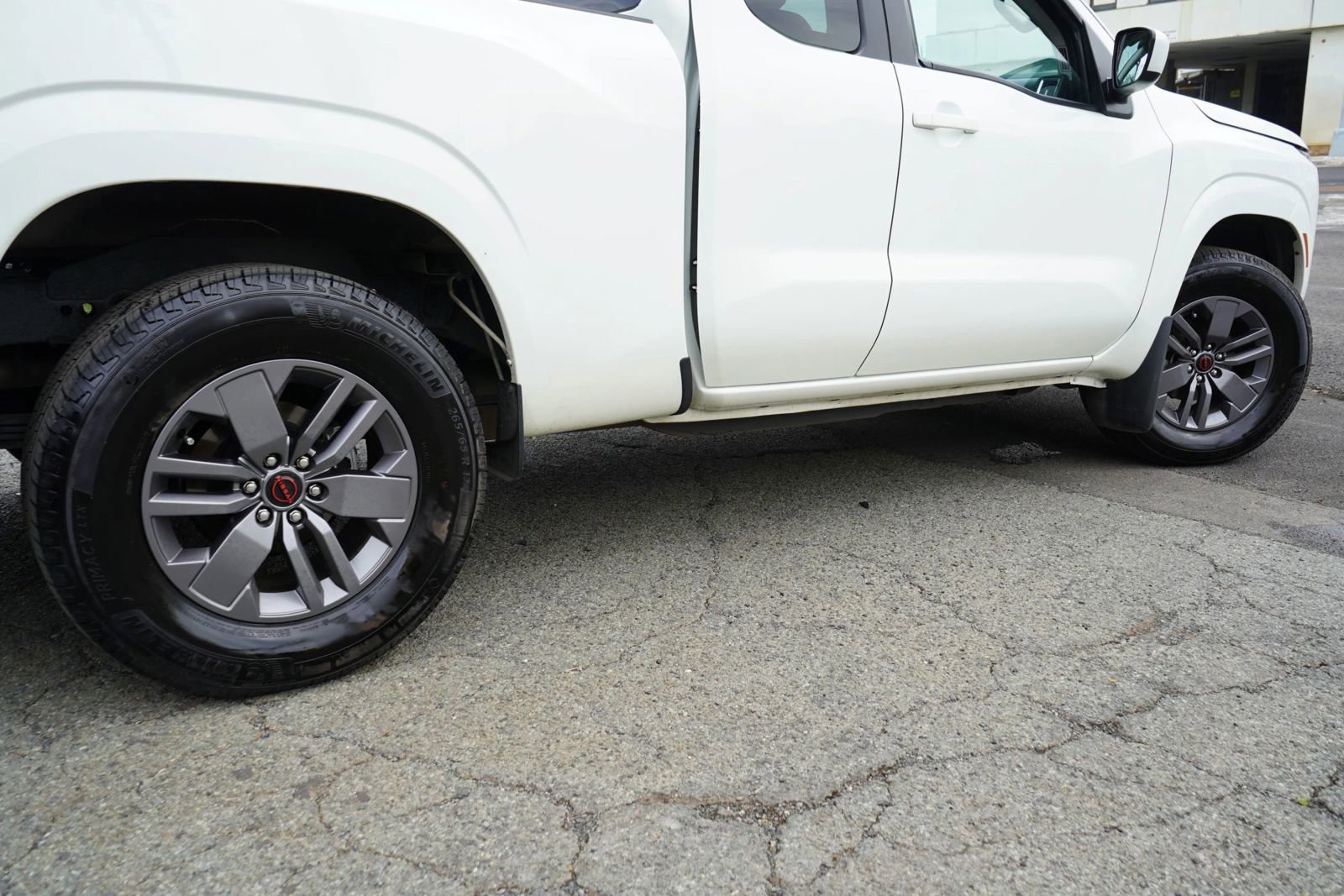 Used 2025 Nissan Frontier SV RWD image 7