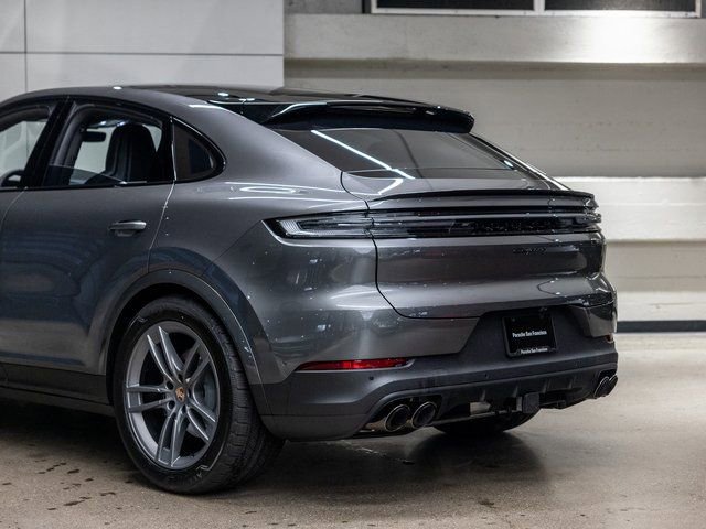 New 2026 Porsche Cayenne Coupe image 24
