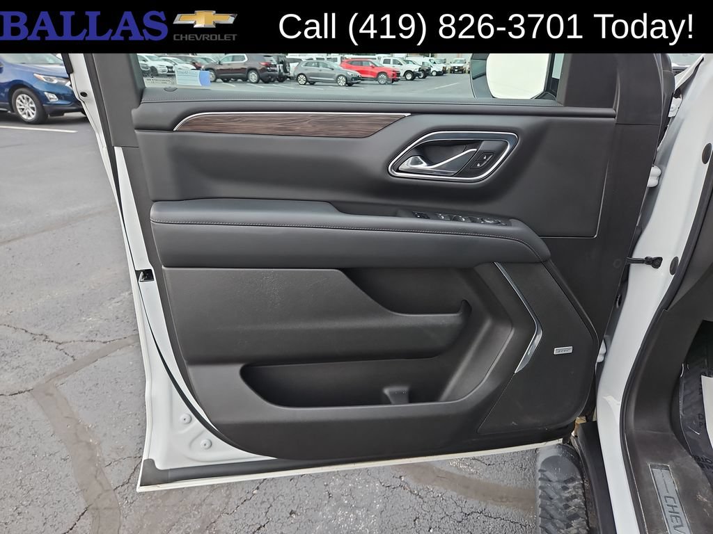 Certified 2021 Chevrolet Tahoe Z71 w/ Z71 Off-Road Package AWD/4WD image 12