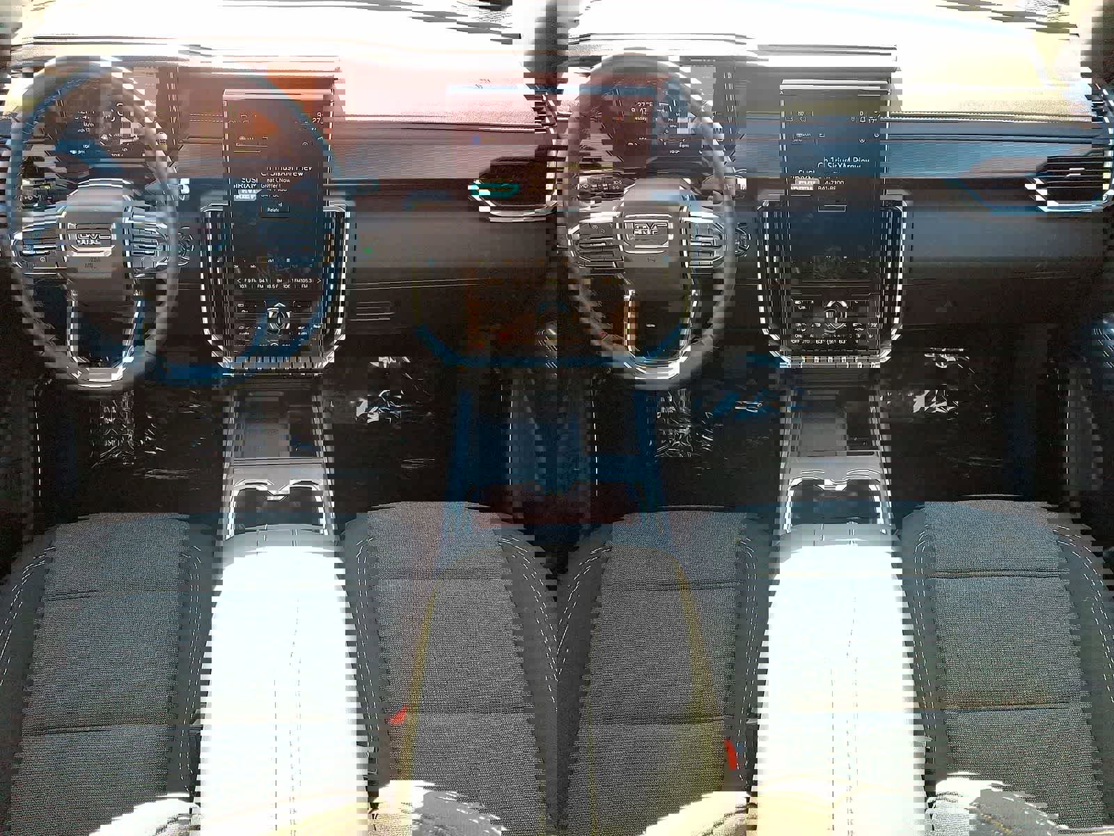 Used 2025 GMC Acadia Elevation image 26