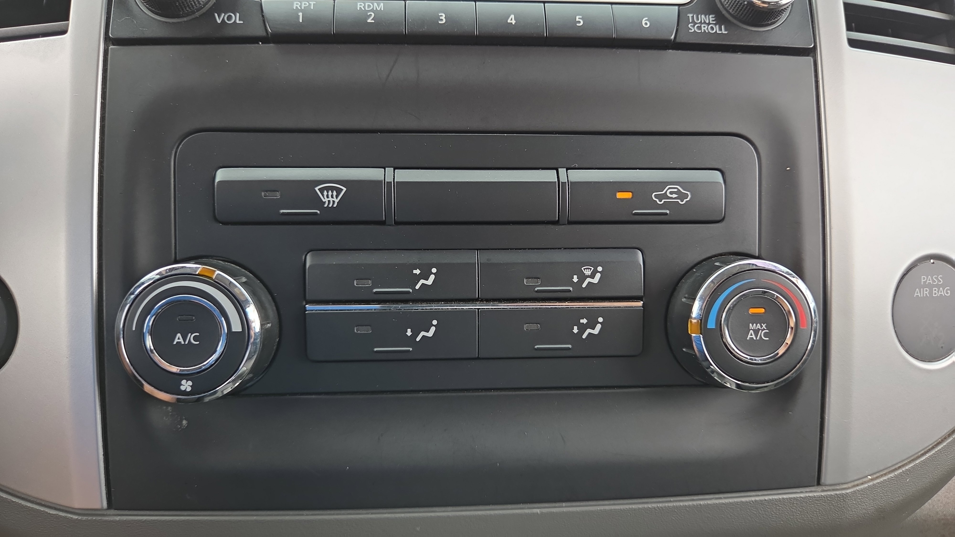 Used 2018 Nissan Frontier SV RWD image 29